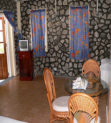 Kings Landing Hotel Cliftons Esterno foto