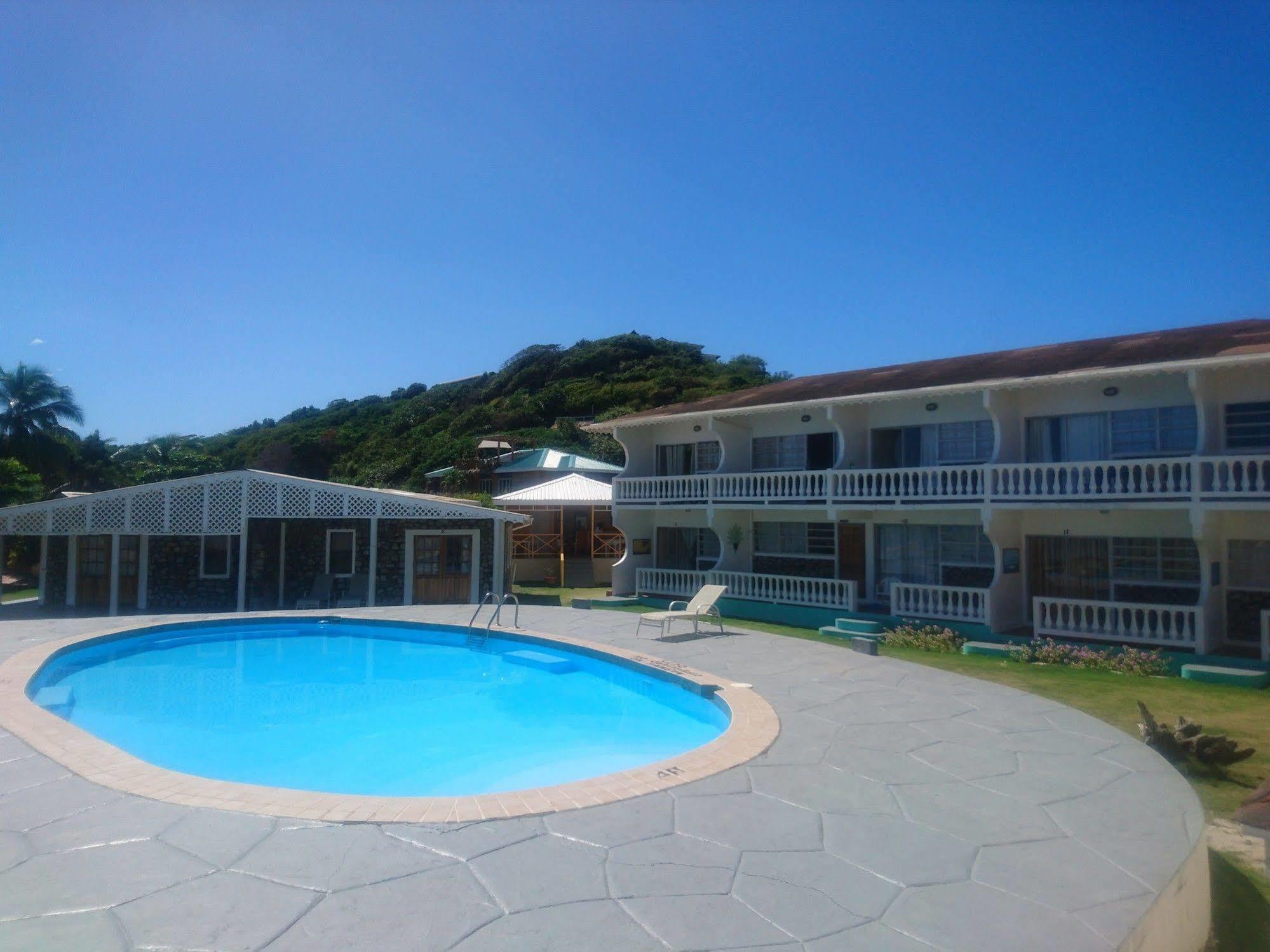Kings Landing Hotel Cliftons Esterno foto