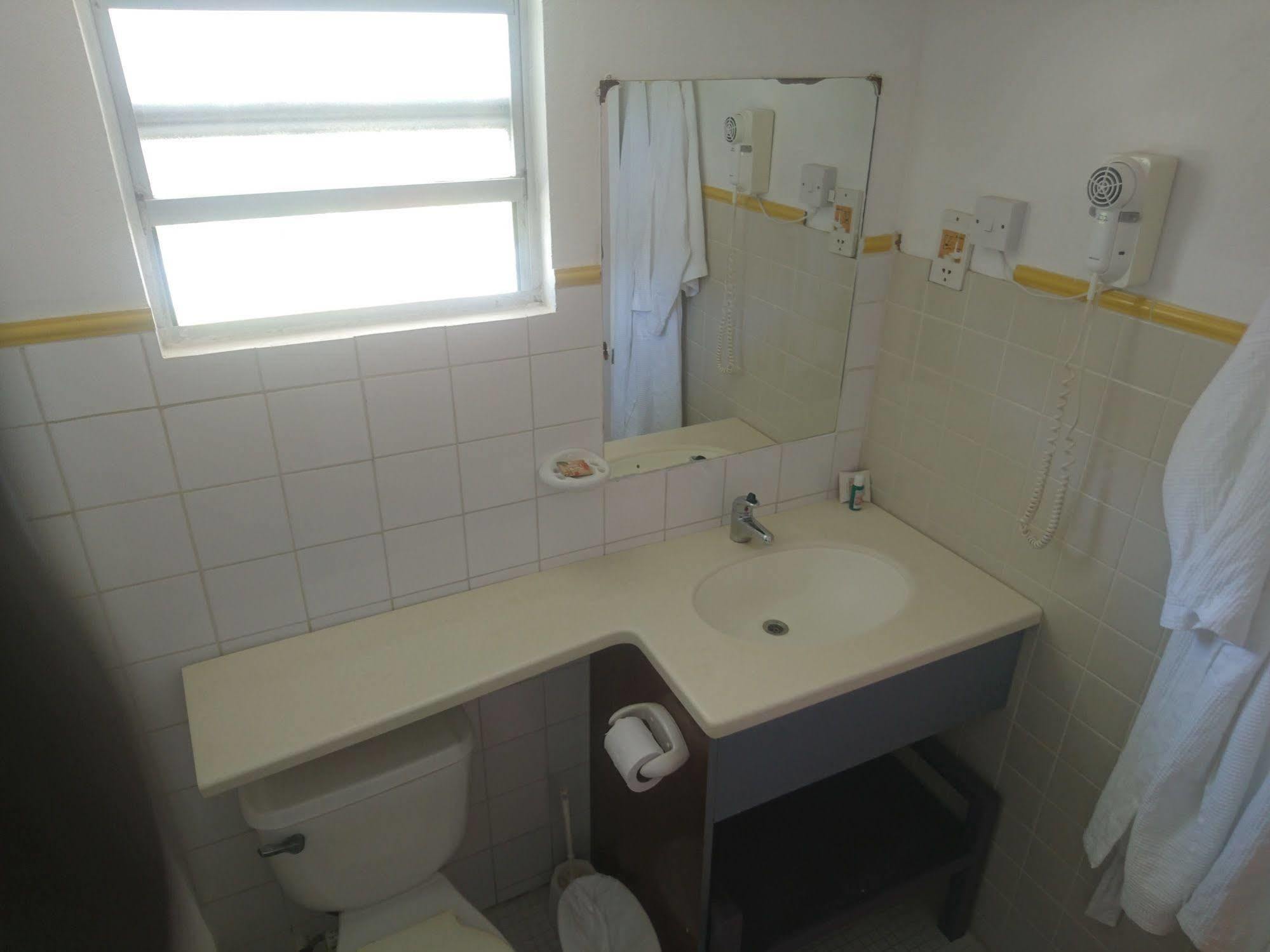 Kings Landing Hotel Cliftons Esterno foto