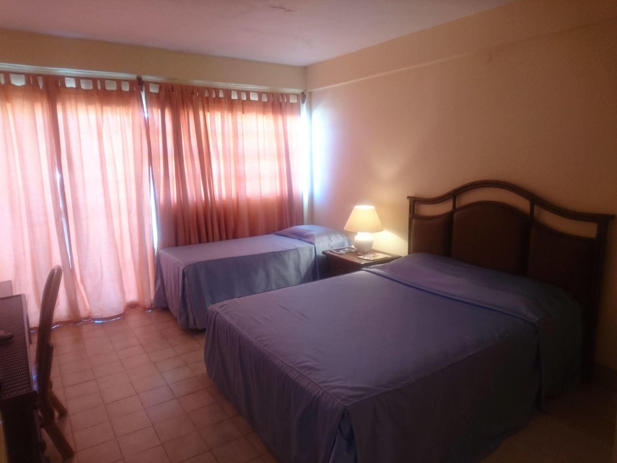 Kings Landing Hotel Cliftons Esterno foto